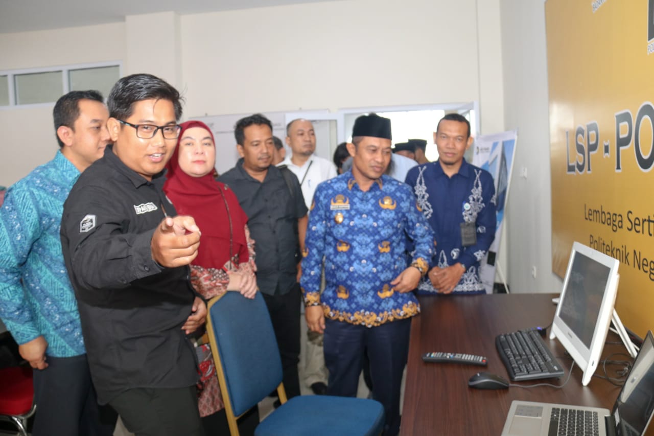 Wabup Kagum dan Berikan Apresiasi Pada Poltek Bengkalis, Saat Kunjungi LAB AIS